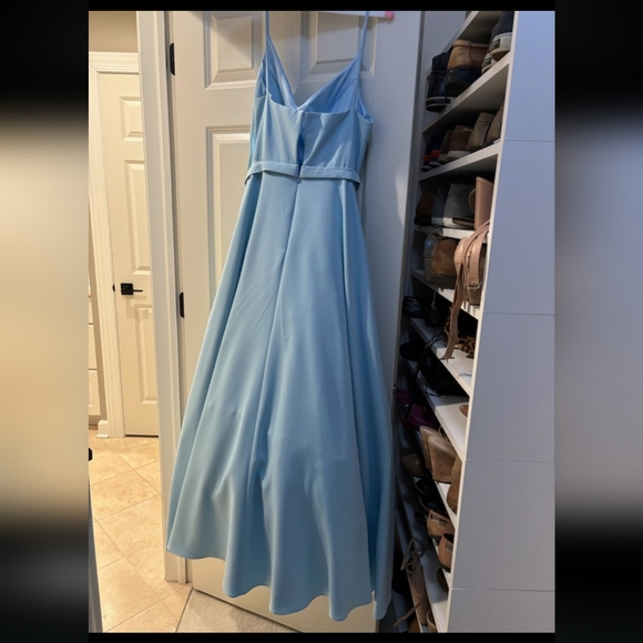 Mac Duggal Classic A Line V Neck Ball Gown Sz 6 - Picture 8 of 9